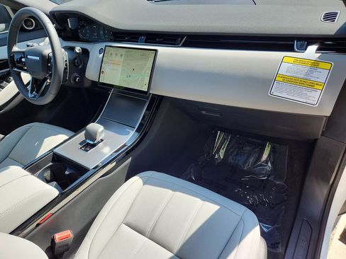 Certified 2026 Land Rover Range Rover Evoque S AWD/4WD image 27