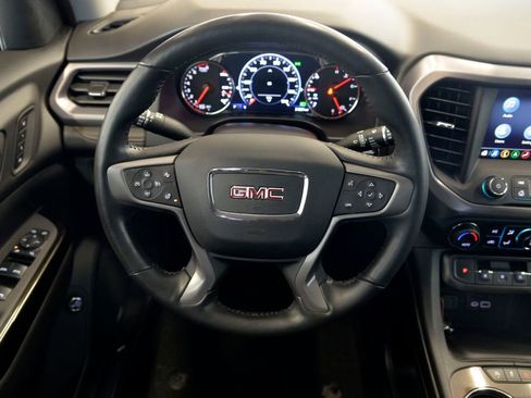 Used 2022 GMC Acadia AT4 w/ Technology Package image 18