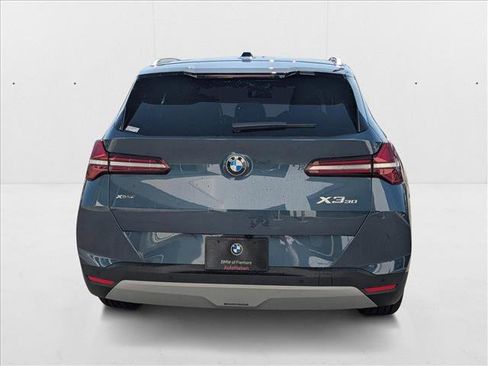 Used 2025 BMW X3 xDrive30i w/ Premium Package image 7