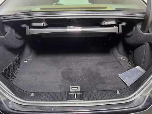 Used 2014 Mercedes-Benz CLS 550 w/ Premium 1 Package image 16