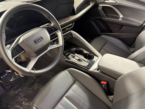 Used 2025 Audi Q5 Premium Plus w/ Premium Plus AWD/4WD image 9
