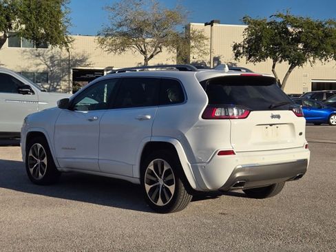 Used 2019 Jeep Cherokee Overland w/ Technology Group image 7