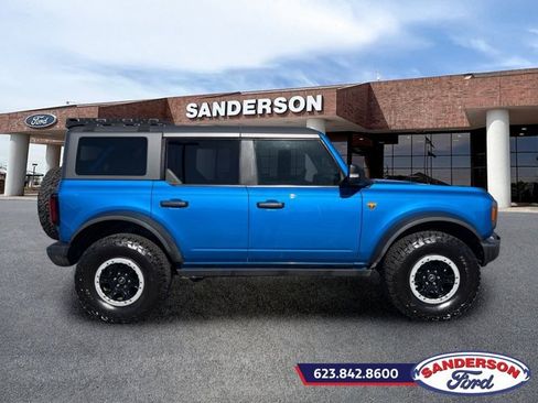 Used 2022 Ford Bronco Badlands AWD/4WD image 2