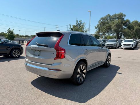 Certified 2025 Volvo XC90 T8 Plus w/ Protection Package Premier image 5
