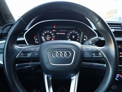 Used 2022 Audi Q3 2.0T Premium image 17