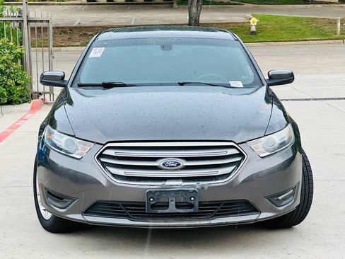 Used 2015 Ford Taurus SEL FWD image 2