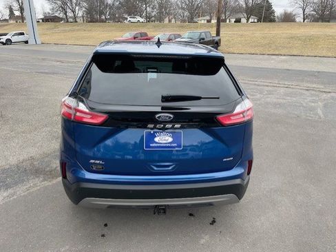 Used 2024 Ford Edge SEL w/ Convenience Package image 3