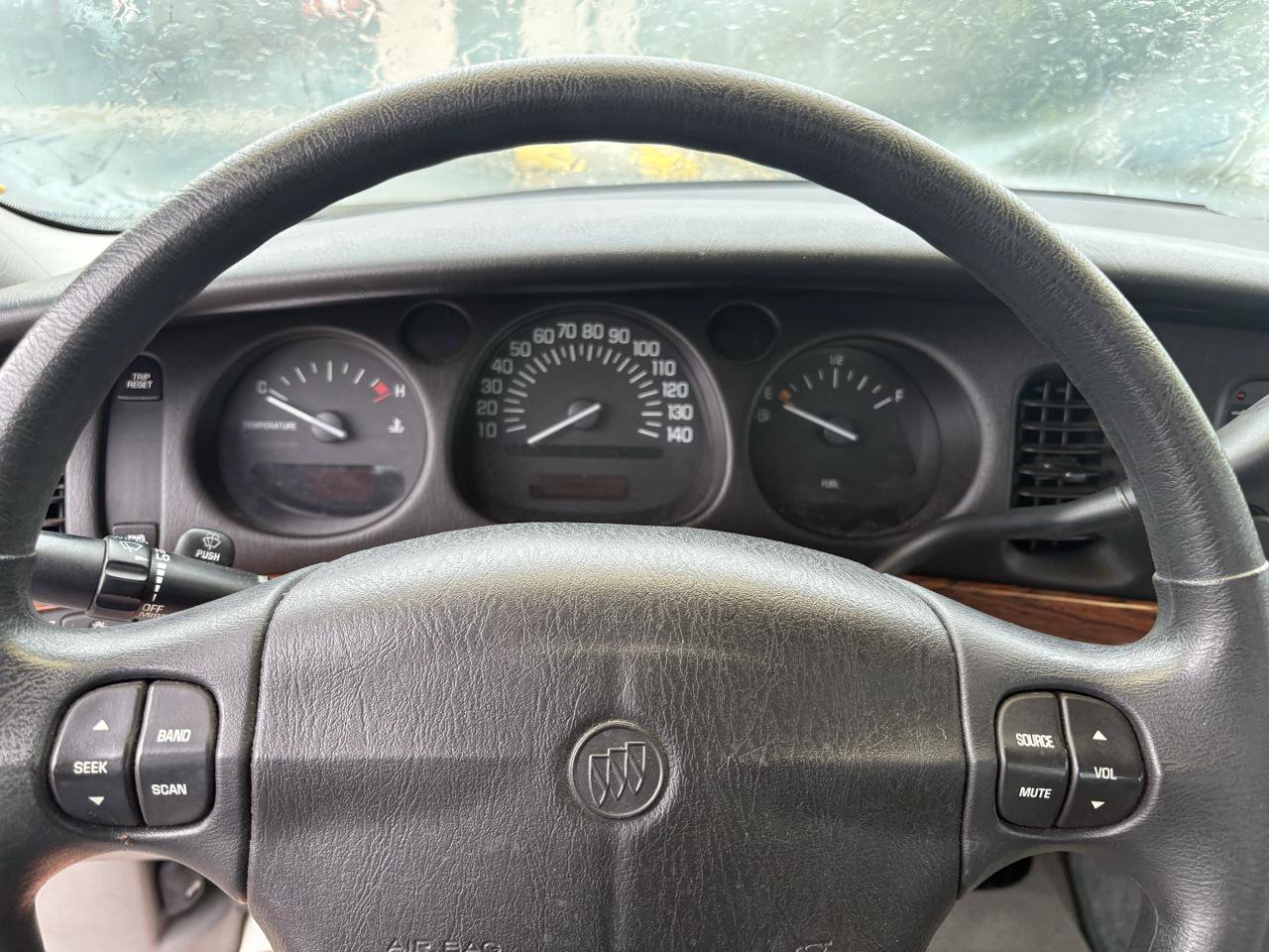 Used 2004 Buick Le Sabre Custom FWD image 3