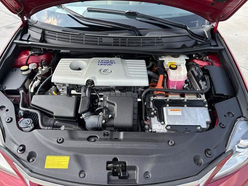 Used 2013 Lexus CT 200h w/ Premium Pkg w/Backup Camera FWD image 10