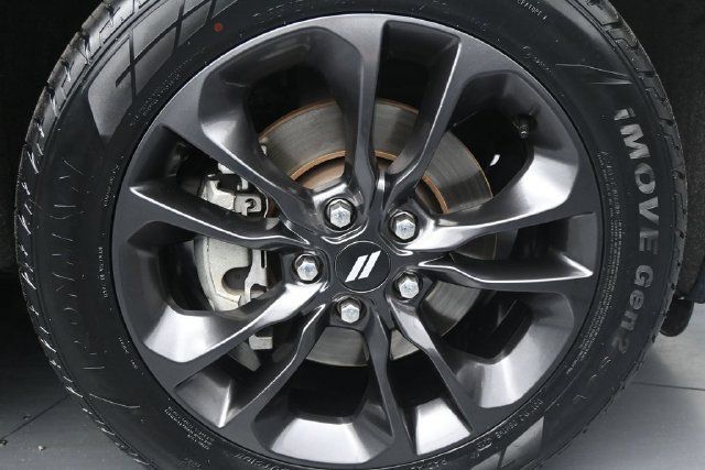 Used 2025 Dodge Durango GT AWD/4WD image 9