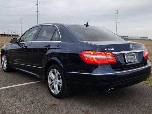 Used 2011 Mercedes-Benz E 350 E 350 Luxury 4MATIC AWD 4dr Se image 3