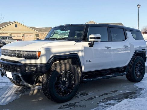 Used 2025 GMC Hummer EV 2X AWD/4WD image 14