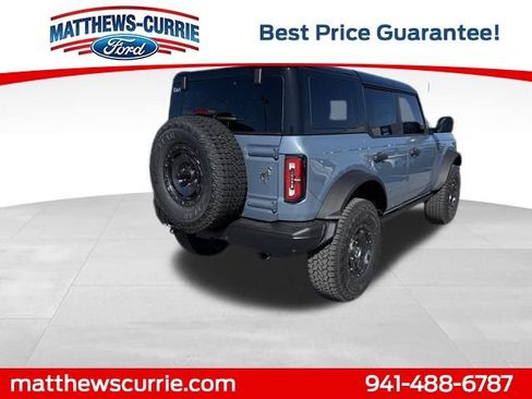 New 2025 Ford Bronco Badlands image 4