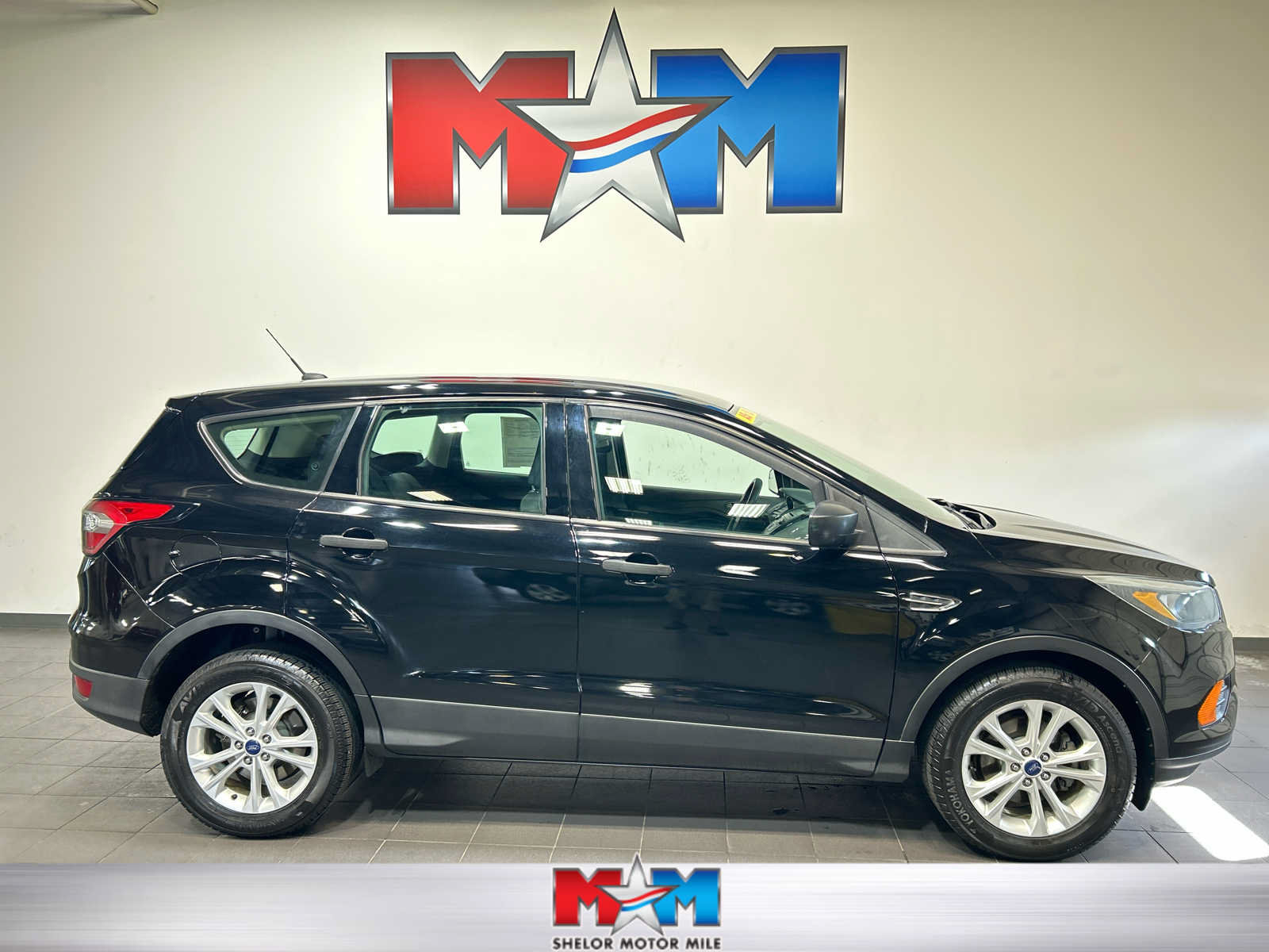 Used 2018 Ford Escape S FWD image 1