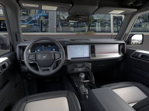 New 2026 Ford Bronco Outer Banks w/ Sasquatch Package AWD/4WD image 9