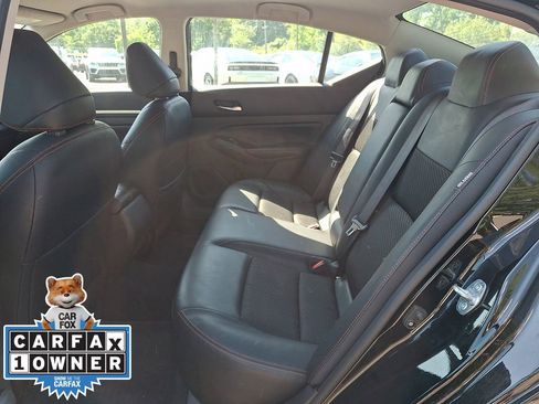 Used 2024 Nissan Altima 2.5 SR FWD image 10