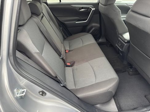 Used 2024 Toyota RAV4 XLE FWD image 16