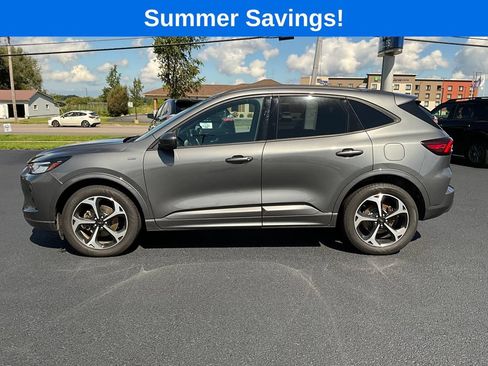Certified 2023 Ford Escape ST-Line Select w/ Tech Pack #2 AWD/4WD image 4