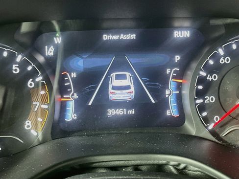 Used 2023 Jeep Compass Latitude w/ Sun and Sound Group AWD/4WD image 19