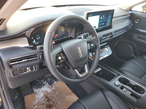 New 2026 Lincoln Corsair Reserve image 13