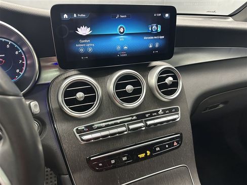 Used 2022 Mercedes-Benz GLC 300 4MATIC image 24