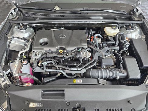 Used 2025 Toyota Camry LE FWD image 11
