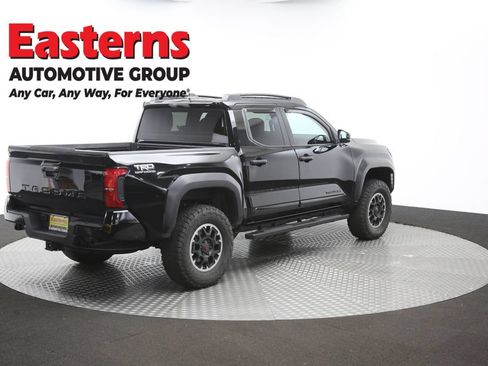 Used 2024 Toyota Tacoma TRD Off-Road AWD/4WD image 38