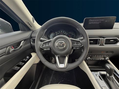 New 2025 MAZDA CX-5 AWD 2.5 S w/ Premium Plus Pkg image 13