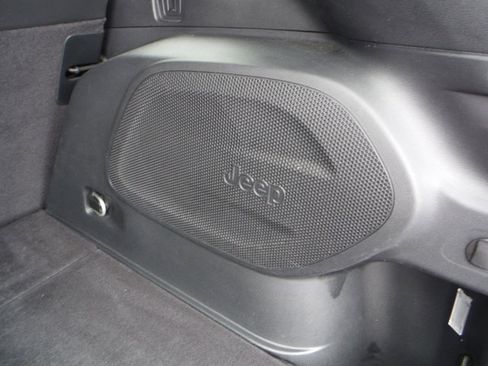 Used 2020 Jeep Cherokee Limited AWD/4WD image 42