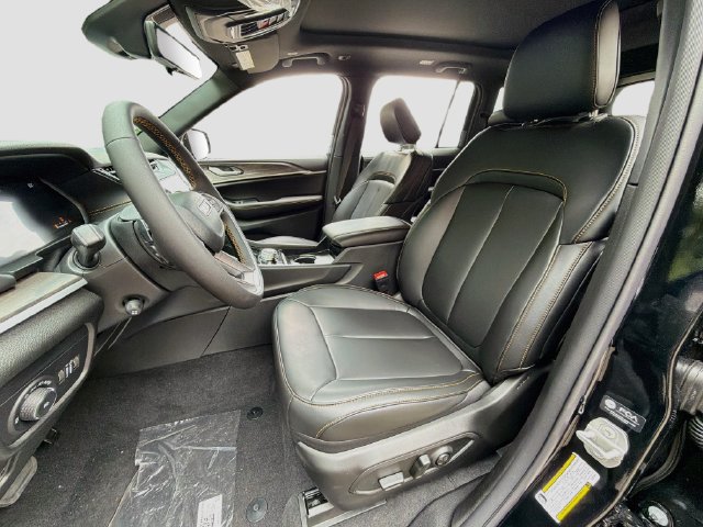 New 2026 Jeep Grand Cherokee Limited AWD/4WD image 19