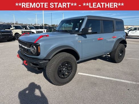 Used 2024 Ford Bronco Wildtrak image 3