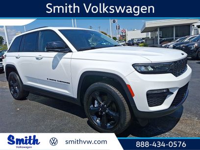 Used 2023 Jeep Grand Cherokee Limited w/ Black Appearance Package