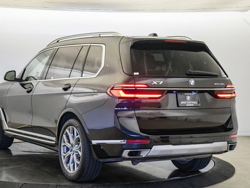 Used 2024 BMW X7 xDrive40i AWD/4WD image 2