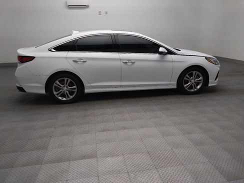 Used 2018 Hyundai Sonata Limited FWD image 10