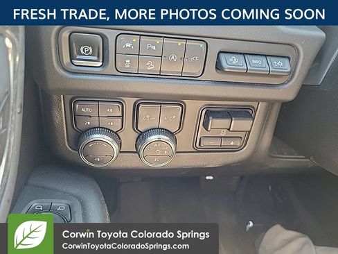 Used 2021 GMC Yukon AT4 w/ AT4 Premium Plus Package AWD/4WD image 13