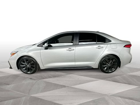 Used 2024 Toyota Corolla SE FWD image 5