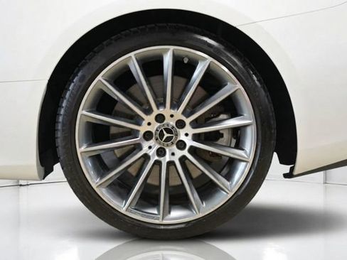Used 2023 Mercedes-Benz E 450 Cabriolet image 14