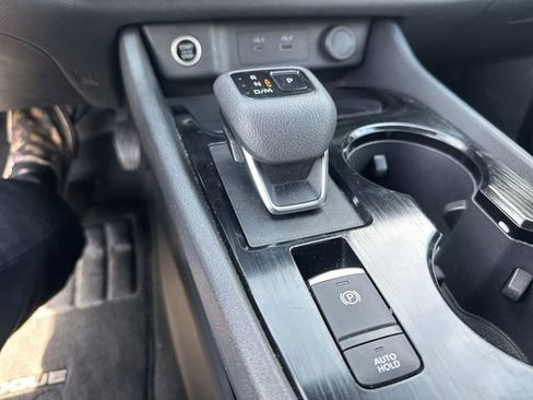 Used 2023 Nissan Rogue SV image 24