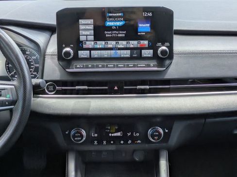 Used 2024 Mitsubishi Outlander SE FWD image 19