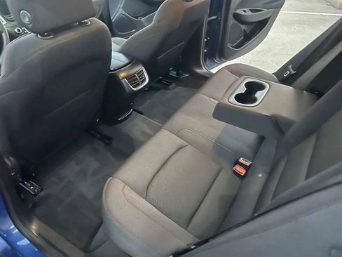 Used 2023 Chevrolet Malibu LT image 19