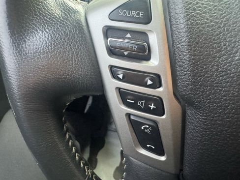 Used 2016 Nissan Titan S image 17