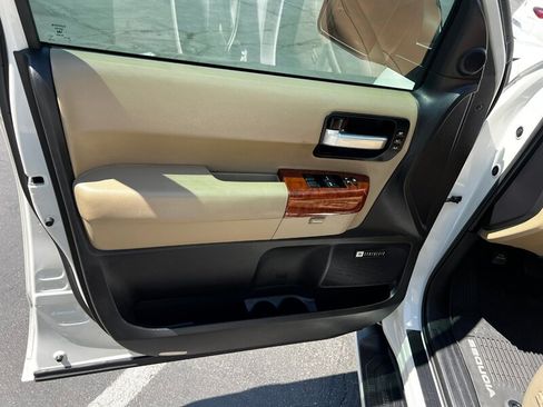 Used 2019 Toyota Sequoia Platinum w/ Carpet Mat Package (TMS) AWD/4WD image 22