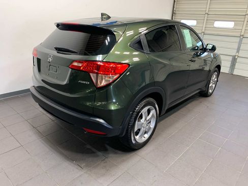 Used 2018 Honda HR-V LX image 3