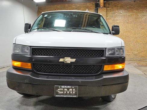 Used 2019 Chevrolet Express 3500 LS image 4