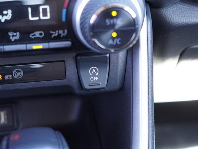 Certified 2024 Toyota RAV4 XLE FWD image 31