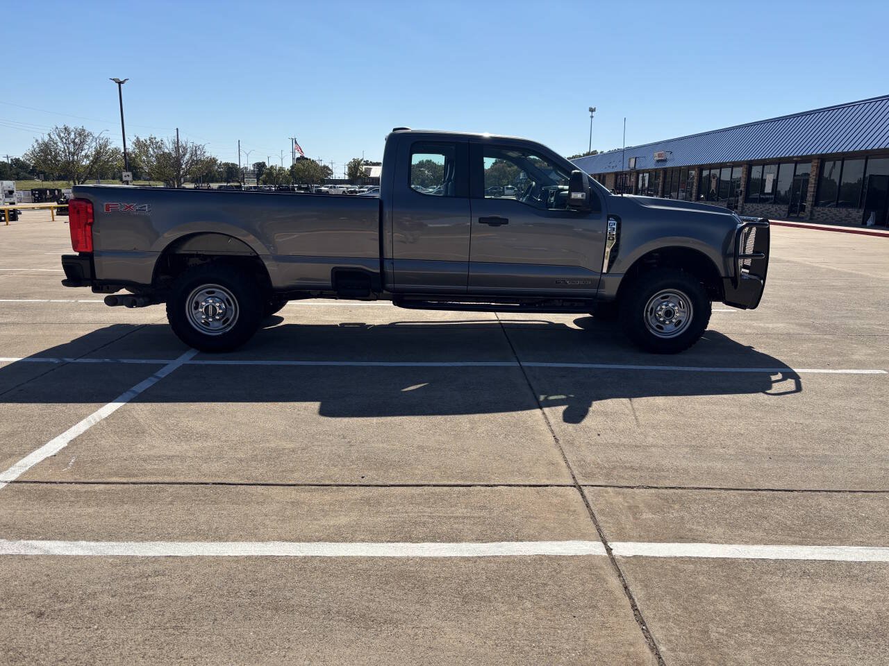 Used 2024 Ford F350 XL w/ FX4 Off-Road Package AWD/4WD image 2