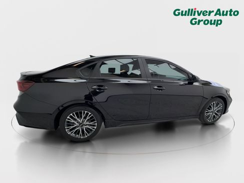 Used 2023 Kia Forte GT-Line w/ GT-Line Premium Package image 9