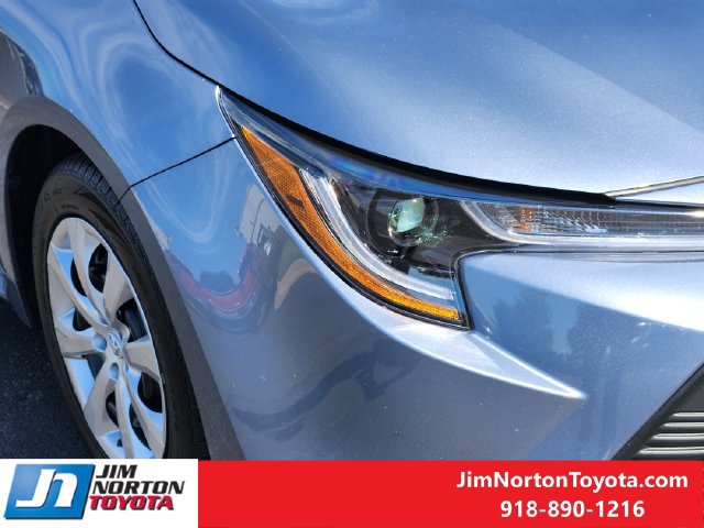 Used 2026 Toyota Corolla LE FWD image 9
