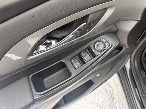 Used 2023 Chevrolet Traverse LT w/ LPO, Floor Liner Package image 15