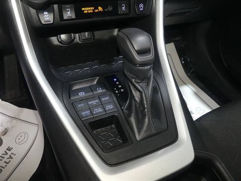 Used 2021 Toyota RAV4 XLE w/ Convenience Package AWD/4WD image 39